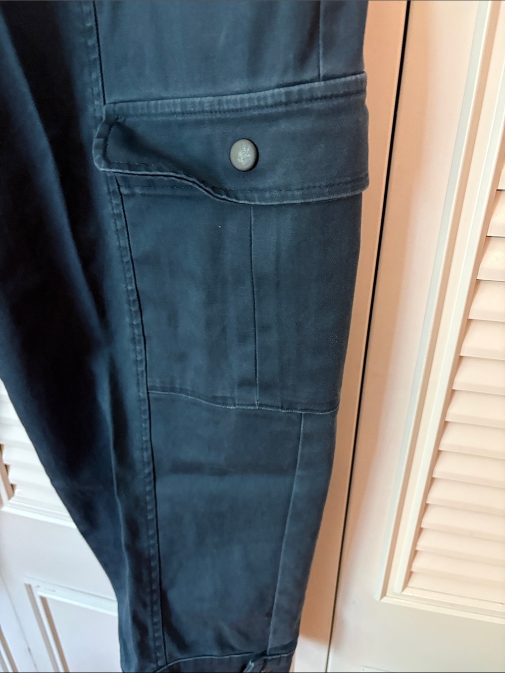 Knox Rose Navy Ankle Cargo Pants Size M - Picture 4 of 11